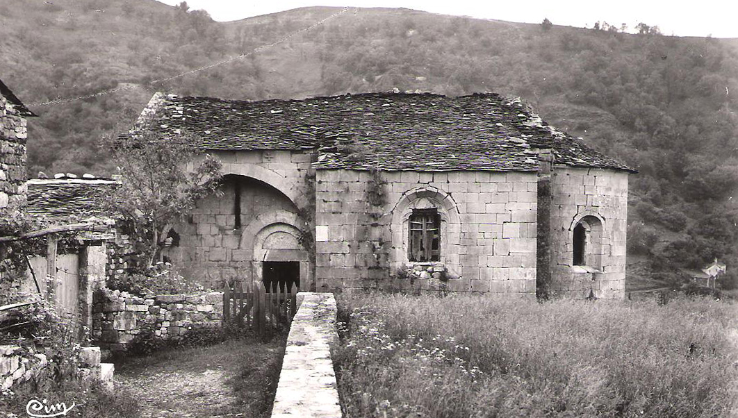 année-1946-Léglise-de-St-FLOUR-001-copie-1.jpg